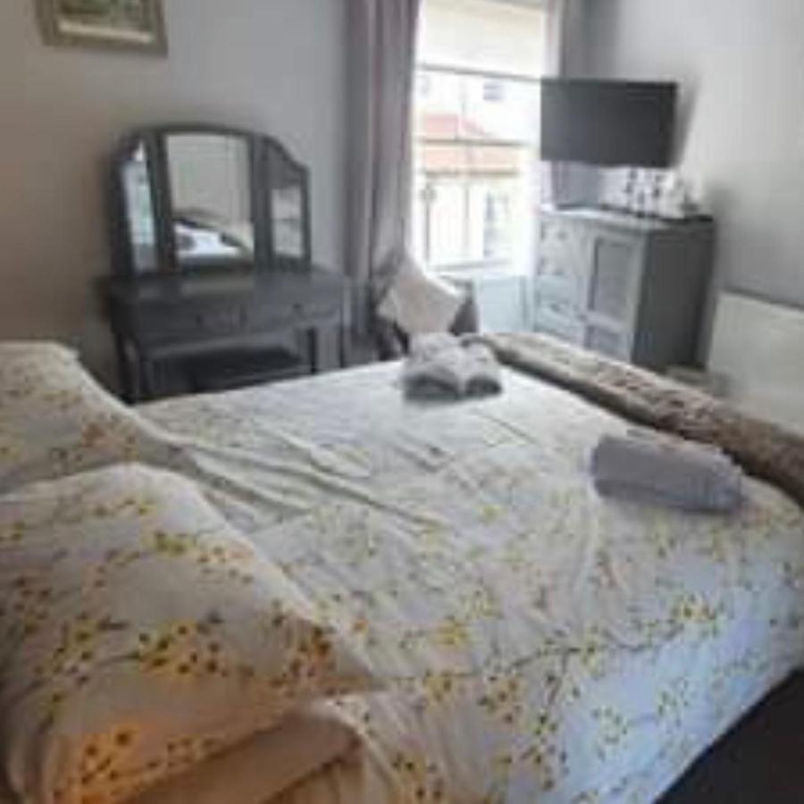 Bed and Breakfast The Royal George Staithes Zewnętrze zdjęcie